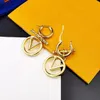 2022 Nuovo designer di stile Classic Hoop Letter Orecchini Studie gioielli per Women Party Wedding Fashion Luxury Earring Chirstmas Valent234G