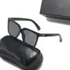 Хорошее полицейское зеркало для классических женских очков Дизайнер Классические летние солнцезащитные очки Женщины Черно белые солнцезащитные очки ЧА