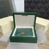 Mode Rolexables Boîte de montre verte de haute qualité Cas Certificat de sacs en papier Boîtes d'origine pour hommes en bois Montres pour hommes Sacs cadeaux Accessoires sac à main dhgate