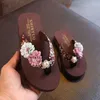 Filles pantoufles enfants plage tongs mode sandales décontractées fleur femmes maison chaussures été enfants pantoufles confortables 220426