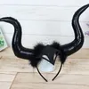 Hoofdbanden Halloween Witch Black Long Ox Horn Headband Film Demon Evil Queen Glitter Hair Hoop Gothic Cosplay Cosplay Accessory Headpiece 220826