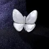 Elegant ontwerp vlindervorm natuurlijke schelp broches zilveren speld borstpennen voor vrouwen cadeau