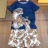 Kinderset Kid Designersets voor baby T-shirt met korte mouwen en tijgerprint Shorts Set Pak Merk Jongenskleding Katoen 90160 Wit3348141