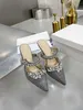 Lyx Italien glider på pumpar Lurum Green Satin Sandals Shoes Crystal Embellished Women's Mules Wedding Party 90mm klackar Juvelbladslippare