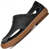 Sandalet içi boş orijinal deri erkek ayakkabıları erkekler için flip floplar yaz yarım terlik trend moda plajı gündelik mokasenler nefes ve