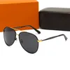 Occhiali da sole maschile designer polarizzato moda occhiali per occhiali per il tempo libero viaggi e occhiali da sole a 4 colori opzionali con scatola di buona qualità