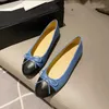 haute qualité Ballerines Classique Designer chaussures Femmes robe de mariée 100% Cuir Tweed Tissu Deux Couleur Splice Arc Rond Mode été fête Sandales Femmes avec boîte