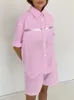 Kvinnors spårningsdräkter Varey Lin Summer Women Casual Stripe Two Piece Set Hollow Out Sing Breasted Shirt Elastic Midje bred ben Shorts Lady Suit