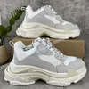 2023 Women Men triple s Dad Casual Shoes Crystal Bottom Paris Leisure Sneakers For Vintage Old Grandpa Trainer