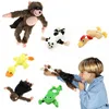 Singe volant jouets poulet canard grenouille vache hurlant volant fronde amusant peluche SD556