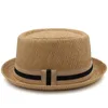 Hattar breda grim hattar män kvinnor klassisk halm fläsk paj fedora sunhats trilby caps sommarbåt strand utomhus rese party storlek US 7 1/