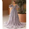 Uroczy Lekki Purple Prom Dresses Długie Rękawy Sheer Neck Jewel Evening Dress Custom Made Lace Aplikacje Cekinowa Suknia Party