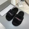 Toppkvalitet Lyx Designer Damtofflor Dam ull Slides Vinterpäls Fluffig lurvig Varma bokstäver Sandaler Bekväm Fuzzy Girl Flip Flop Tofflor