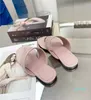 2022-Slippers Womens Sandals 디자이너는 고품질 패션 신발 경사 스타일 상단 리드 트렌드 많은 스타일과 많은 색상이 있습니다.