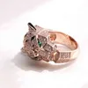 Populär diamant inlagd leopardhuvud ring saffrey granat cheetah dominee temperament gåva för män och kvinnor4549580