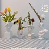 カワイイ花瓶の家の装飾ノルディック樹脂かわいい女の子ヒューマンヘッドバブルガムフラワーポットモダンアートデコレーションクリエイティブ220628