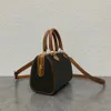 2022 Designer Handväskor Luxury Designer Väskor En axel Nano Boston Classic Mini Handbag Pillow Bag Crossbody Fashion Bucket Oxidised Leather Christmas Gift