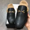 2021 Princetown Fur Slippers نساء مصمم البغال أحذية سلسلة مطرزة جلدية Loafer متعددة الألوان شببر أحذية مسطحة أعلى جودة مع صندوق NO14