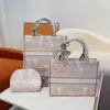 حقيبة حمل حقائب الحقائب اليدوية للأزياء All-Match Classic Handbags Women’s Street Trend Trend Large Carty Pattern