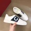 Спортивная обувь высококачественных брендов Gancini Men Sneakers Streetwear Белая черная мягкая кожаная кожаная каблука ходьба с ультра-светской резиновой подошвой