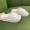 2023 Neue Stil Hausschuhe Sandale Sliders Macaron dicker Boden rutschfester weicher Boden Mode G Haus Pantoffel Frauen tragen Strand Flip-Flops INS