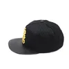 Des créateurs de mode Caps European et American Gold Snake Metal Label Mesh Baseball Cap Mens and Womens Street Culture Dance Hiphop7933758