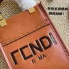 공장 온라인 수출 디자이너 가방 토트 여성 F 가족 New Mini Fashion Versatile One Shoulmer Handbag Net Red와 같은 십자가 작은