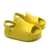 Sommaren 2022 Nya pojkar och flickor Trend Jelly Shoes Children's Sandals Fashion Beach Kids Soft Shoes SO029 G220523