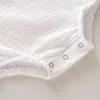Sommar spädbarn baby pojkar flickor romper muslin ärmlösa nyfödda rommlingar babykläder G220521