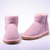 2022HOT بيع MINI MINI U5854 أحذية المرأة تحافظ على الحذاء الدافئ آخر الأزياء من جلد الغنم قفلًا حقيقيًا للأحذية الثلجية الفخمة