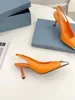 Nowy model europa mody sandały damskie seksowne buty basen basen buty Bankiet krystalicznie przezroczysty materiał żelazny czapkę czapki na wysokim obcasie pudełko neutralna pantof