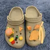 Simulazione Fast Food Croc Charms Designer DIY Burger Pollo Patatine fritte Scarpe Decaration per JIBB Zoccoli Bambini Donne Ragazze Regali 220527