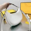 Graphy Hobo Axillary Bag Half Moon Crossbody Sacs à main Lady Cowskin Leather Saddle Shoulder Handbag Designer Italy Roma Womens Designers Bag