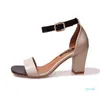 Sandali Scarpa da donna Cinturino con fibbia di grandi dimensioni All-Match Open Toe Med Block Heels Girls Big Comfort Summer Fashion