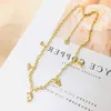 2022 Moda 18k banhado a ouro de aço inoxidável colares gargantilha flor letra declaração de pingente moda mulheres colar de casamento acessórios de jóias zg1746