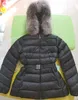 Designer-Daunenjacke für Damen, Gürtel-Parkas, Wintermantel aus echtem Fuchspelz, Stehkragen, Marken-Druckknopf