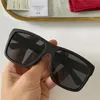 Erkekler ve Kadınlar Için güneş gözlüğü Yaz 1124 Stil Anti-Ultraviyole Retro Plaka Buzlu Tam Çerçeve Moda Gözlük Rastgele Kutu 1124 S
