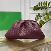 10A Designer Luxury Förälskt Röd Pouch Intreciato Leather Clutch Bag Italy 98062 axelväska 7a Kvalitetsstorlek 39*9*19 cm