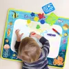Tappetino da disegno ad acqua magica con tavola da pittura a penna fluorescente Giocattoli educativi precoci Montessori per bambini