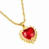 Kedjor Guld Emeralds Ruby Cubic Zircon Crystal Heart Shape Pendants Halsband för kvinnor Tjej Charm Förlovning Smycken Party Presenter