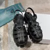 Nieuwe Designer Sandalen Rubber Dikke Zolen Gear Holle Baotou Dames Casual Verhoogde Gesp Romeinse Tij Outdoor Strand Sandaal Maat 35-42