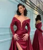 2022 Sexy Burgundy Mermaid Evening Dresses Arabic Aso Ebi Overskirts Pleats Off Shoulder Satin Long Sleeves High Side Slit Prom Gowns Vestidos De Festa B0607X11