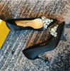 Бесплатная плата за дизайнерские женские насосы Черный сатин жемчуг заостренный носок высокие каблуки невеста свадебные ботинки насосы натуральные фото