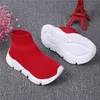 Fashion Baby First Walkers Designer Kids Sneakers Red Black Boys Girl Flat Breathable Sock Boots Children Shoes Trainer Runners