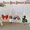 4PCS3PCS Solid Wood Fitness Rack Pendants Född Baby Gym Toy Hanging Ornament Baby Rattle Toys for Children Barn Room Decor 220531