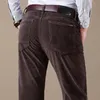 Pantaloni casual da uomo in velluto a coste autunno e inverno Pantaloni da lavoro elasticizzati in cotone elasticizzato con vestibilità regolare Uomo Nero Cachi Caffè Navy 220323