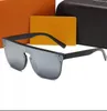 Högkvalitativ klassisk designer solglasögon lyx varumärke PC -ramar Fashion Classic herr- och kvinnors glasögon universella 8 färger