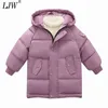 Nueva chaqueta de plumón para niños y niñas Chaqueta abrigada para niños de 3 a 10 años Otoño e invierno Chaqueta acolchada de algodón con capucha de largo medio J220718