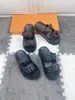 2022 sommarläder sandaler barn baby skiv tofflor varumärke
