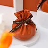 Opakowanie prezentów 10pcs PU skórzane torby sznurka z wstążką Perła urok czekoladowe cukierki przyjęcie przychylność małych firm zapasów